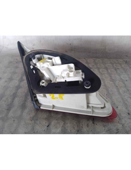 PILOTO TRASERO DERECHO INTERIOR OPEL ASTRA J SEDÁN - 157434