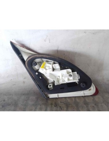 PILOTO TRASERO DERECHO INTERIOR OPEL ASTRA J...