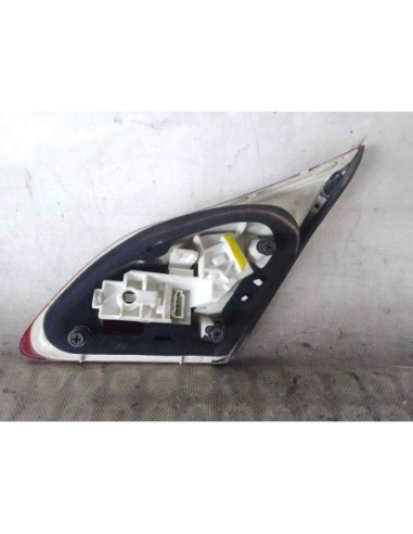 PILOTO TRASERO IZQUIERDO INTERIOR OPEL ASTRA J...