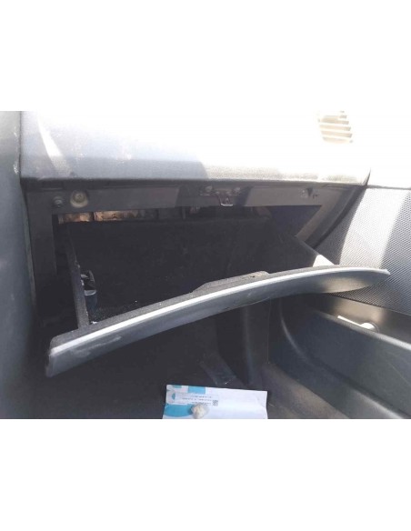 GUANTERA NISSAN PRIMERA BERLINA (P12) - 163196