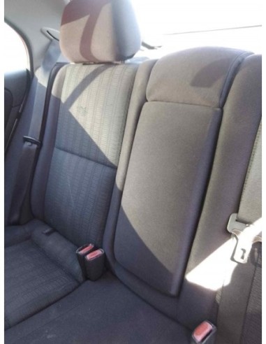 ASIENTOS TRASEROS MITSUBISHI CARISMA BERLINA 5...