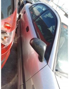 PUERTA DELANTERA DERECHA MITSUBISHI CARISMA BERLINA 5...