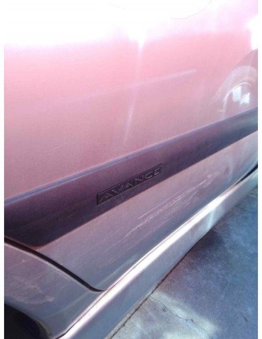 PUERTA TRASERA DERECHA MITSUBISHI CARISMA...