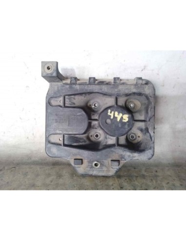 SOPORTE BATERIA VOLKSWAGEN GOLF IV BERLINA...