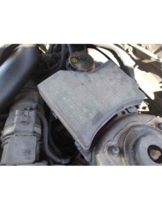 CAJA RELES / FUSIBLES MITSUBISHI CARISMA BERLINA 5 (DA0)...