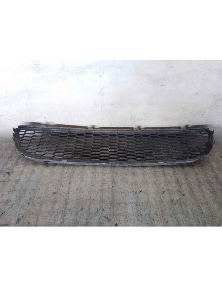 REJILLA PARAGOLPES DELANTERO BMW SERIE 1 BERLINA (E81/E87) - 167740