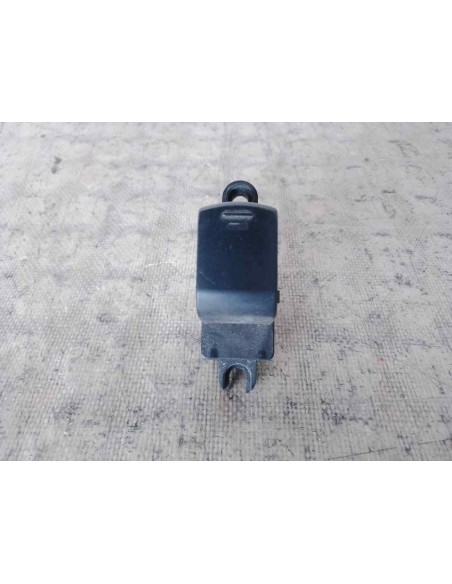 MANDO ELEVALUNAS DELANTERO DERECHO NISSAN MICRA (K12E) - 102944