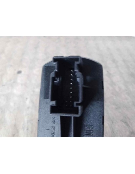 MANDO ELEVALUNAS DELANTERO IZQUIERDO OPEL CORSA D - 174686