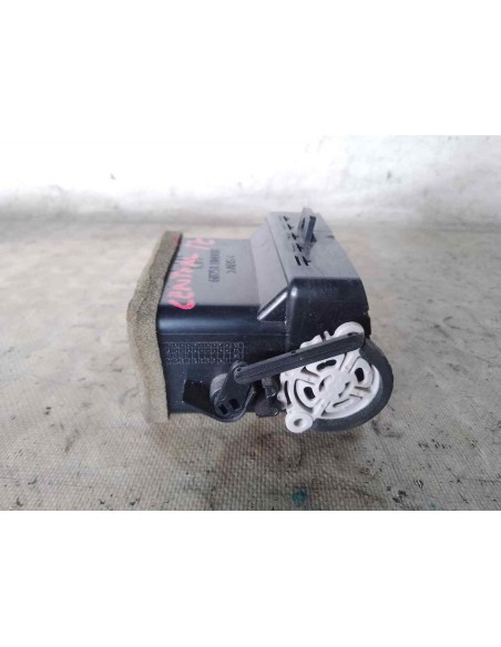 AIREADOR CENTRAL IZQUIERDO NISSAN ALMERA (N16/E) - 176105