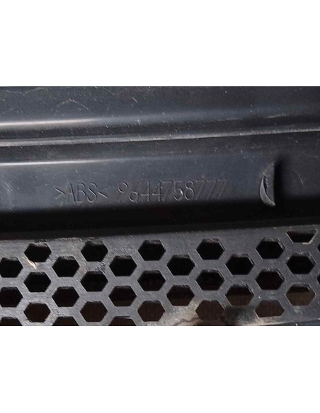 REJILLA DELANTERA PEUGEOT PARTNER (S2) - 178737