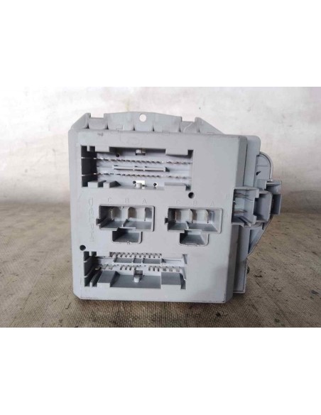 CAJA RELES / FUSIBLES IVECO DAILY CAMIÓN - 179915