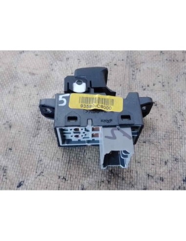 MANDO ELEVALUNAS DELANTERO DERECHO HYUNDAI I20...