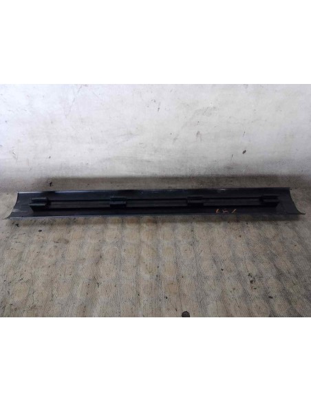 MOLDURA BMW SERIE 1 BERLINA (E81/E87) - 186409