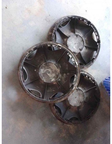 TAPACUBOS MERCEDES-BENZ CLASE C (BM 203)...