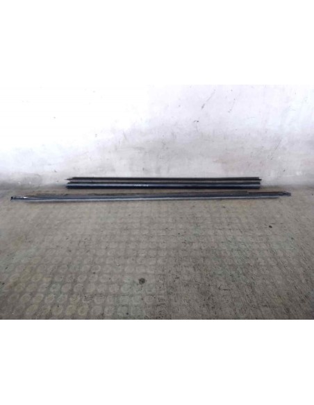 MOLDURAS DELANTERAS RENAULT MEGANE IV BERLINA 5P - 158109