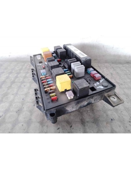 CAJA RELES / FUSIBLES OPEL ASTRA H GTC - 126196