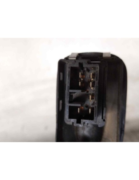 MANDO ELEVALUNAS DELANTERO DERECHO PEUGEOT 306 3/5 PT  / 4 PT  (S2) - 92576