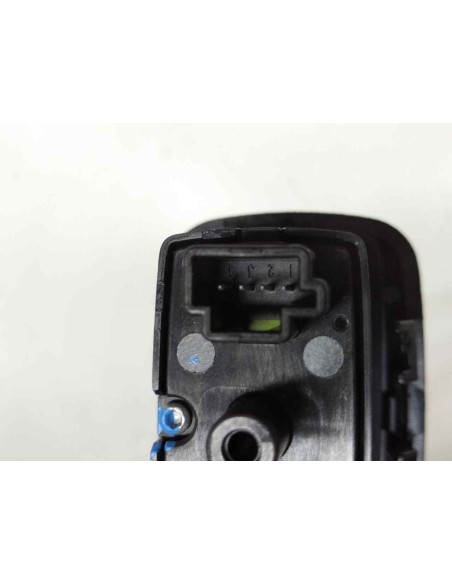 MANDO ELEVALUNAS TRASERO IZQUIERDO MERCEDES-BENZ CLASE A (BM 169) - 95429