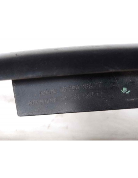 MOLDURAS TRASERAS PEUGEOT 206 - 98501