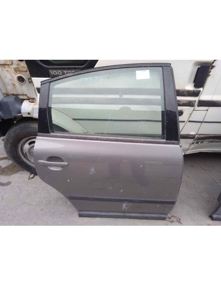 PUERTA TRASERA DERECHA VOLKSWAGEN PASSAT BERLINA (3B3) - 185241