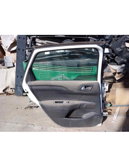 PUERTA TRASERA IZQUIERDA CITROEN C4 BERLINA - 111054