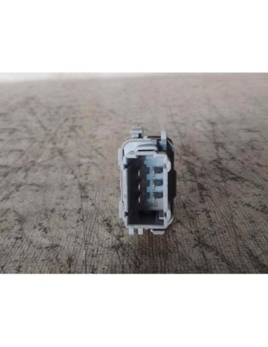 MANDO ELEVALUNAS DELANTERO DERECHO RENAULT...