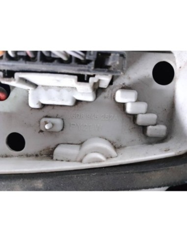 PILOTO TRASERO IZQUIERDO VOLKSWAGEN POLO IV...