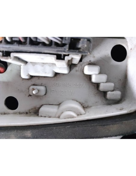 PILOTO TRASERO IZQUIERDO VOLKSWAGEN POLO IV (9N1) - 100581