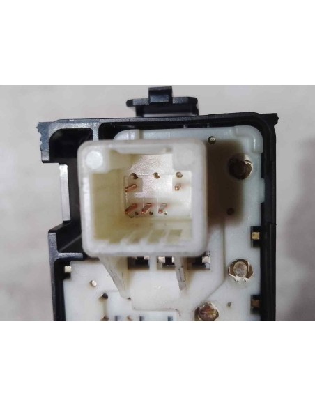 MANDO ELEVALUNAS TRASERO DERECHO TOYOTA PRIUS (ZVW30) - 174568