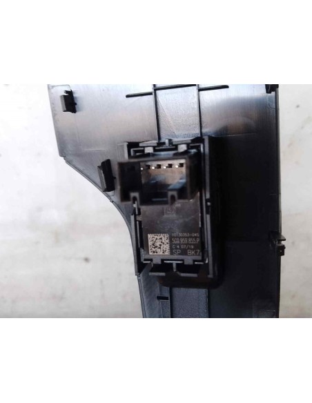 MANDO ELEVALUNAS DELANTERO DERECHO SEAT IBIZA (KJ1) - 163526