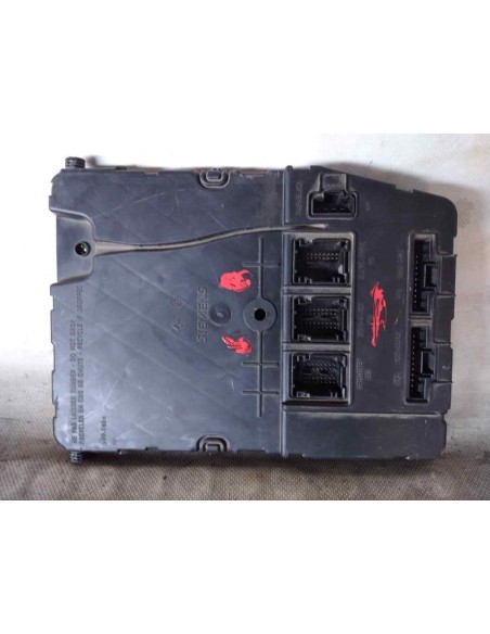 CAJA RELES / FUSIBLES RENAULT MEGANE II BERLINA 3P - 96913