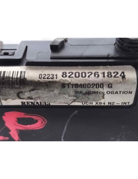 CAJA RELES / FUSIBLES RENAULT MEGANE II BERLINA 3P - 96913