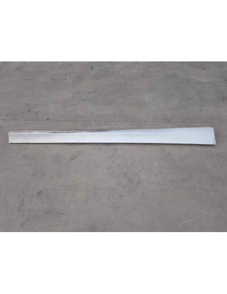 FALDON LATERAL BMW SERIE 3 BERLINA (E90) - 130785