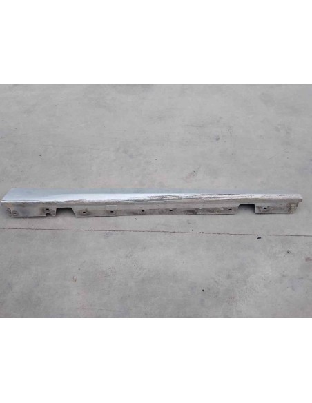 FALDON LATERAL BMW SERIE 3 BERLINA (E90) - 130785