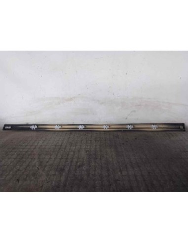 MOLDURAS TRASERAS MERCEDES-BENZ CLASE C (BM...