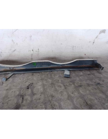 MOLDURA BMW SERIE 3 BERLINA (E46) - 102326
