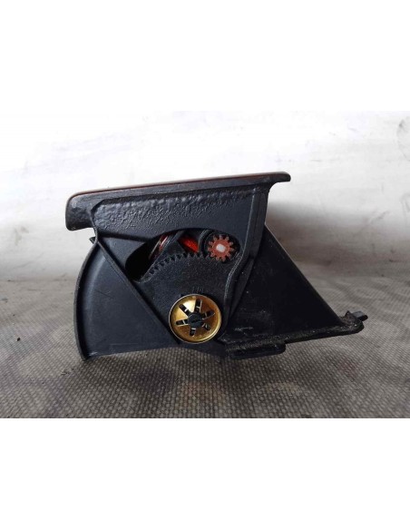 CENICERO VOLKSWAGEN PASSAT BERLINA (3B3) - 125765