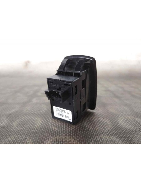 MANDO ELEVALUNAS TRASERO IZQUIERDO BMW SERIE 1 BERLINA 5P (F20) - 94543