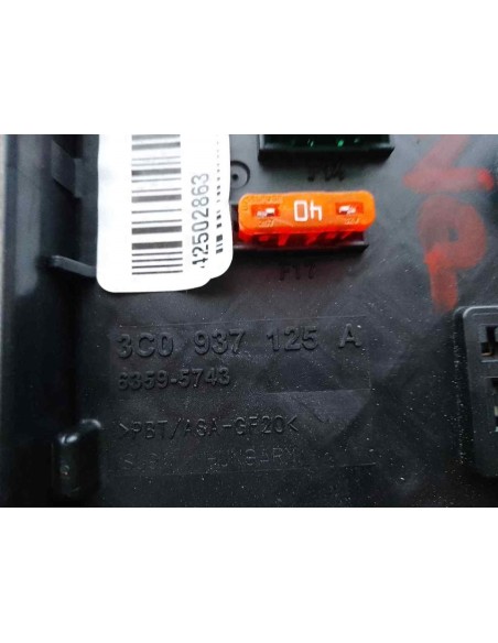 CAJA RELES / FUSIBLES VOLKSWAGEN PASSAT BERLINA (362) - 128973