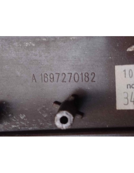 MOLDURA MERCEDES-BENZ CLASE A (BM 169) - 146086