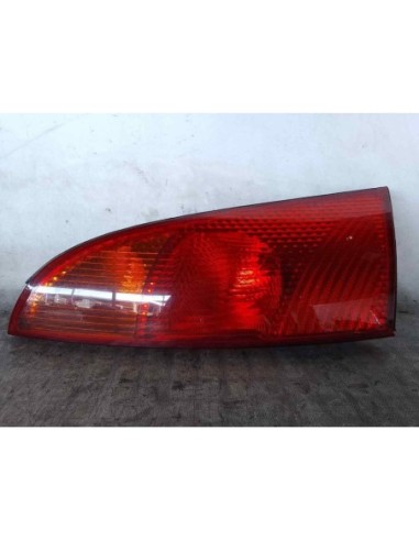 PILOTO TRASERO IZQUIERDO FORD FOCUS BERLINA...