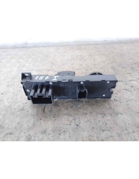 MANDO ELEVALUNAS DELANTERO IZQUIERDO FORD FOCUS SPORTBREAK (CAP) - 156958