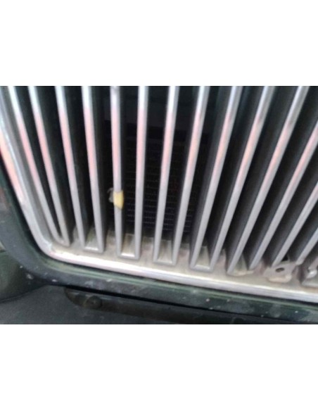 REJILLA DELANTERA VOLVO SERIE 850 - 160644