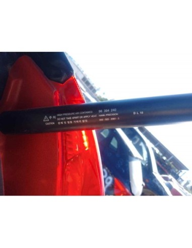 AMORTIGUADORES MALETERO / PORTON CHEVROLET...