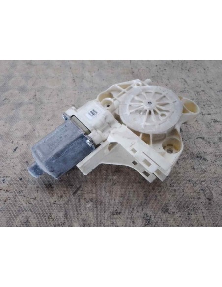 MOTOR ELEVALUNAS DELANTERO IZQUIERDO FORD FOCUS SPORTBREAK (CAP) - 156986