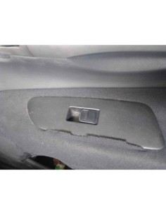 MANDO ELEVALUNAS DELANTERO DERECHO TOYOTA AURIS (E15) -...