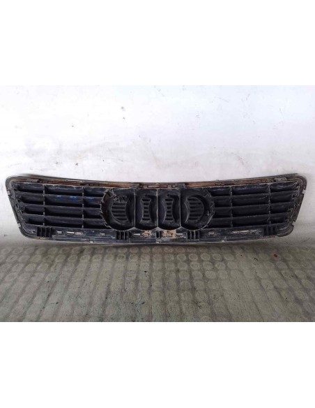 REJILLA DELANTERA AUDI A6 AVANT (4B5) - 135778
