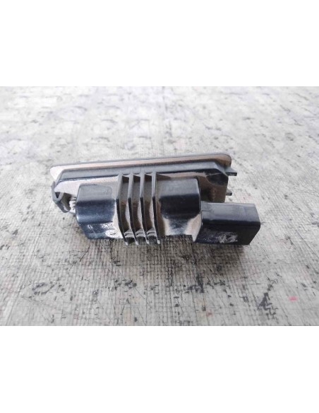 PILOTO MATRICULA VOLKSWAGEN PASSAT BERLINA (3C2) - 108371