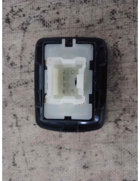 MANDO ELEVALUNAS TRASERO DERECHO DACIA LODGY - 180033