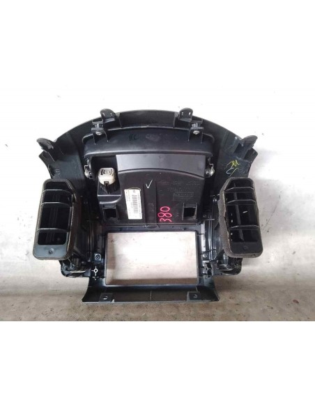 GUANTERA NISSAN NOTE (E11E) - 157901